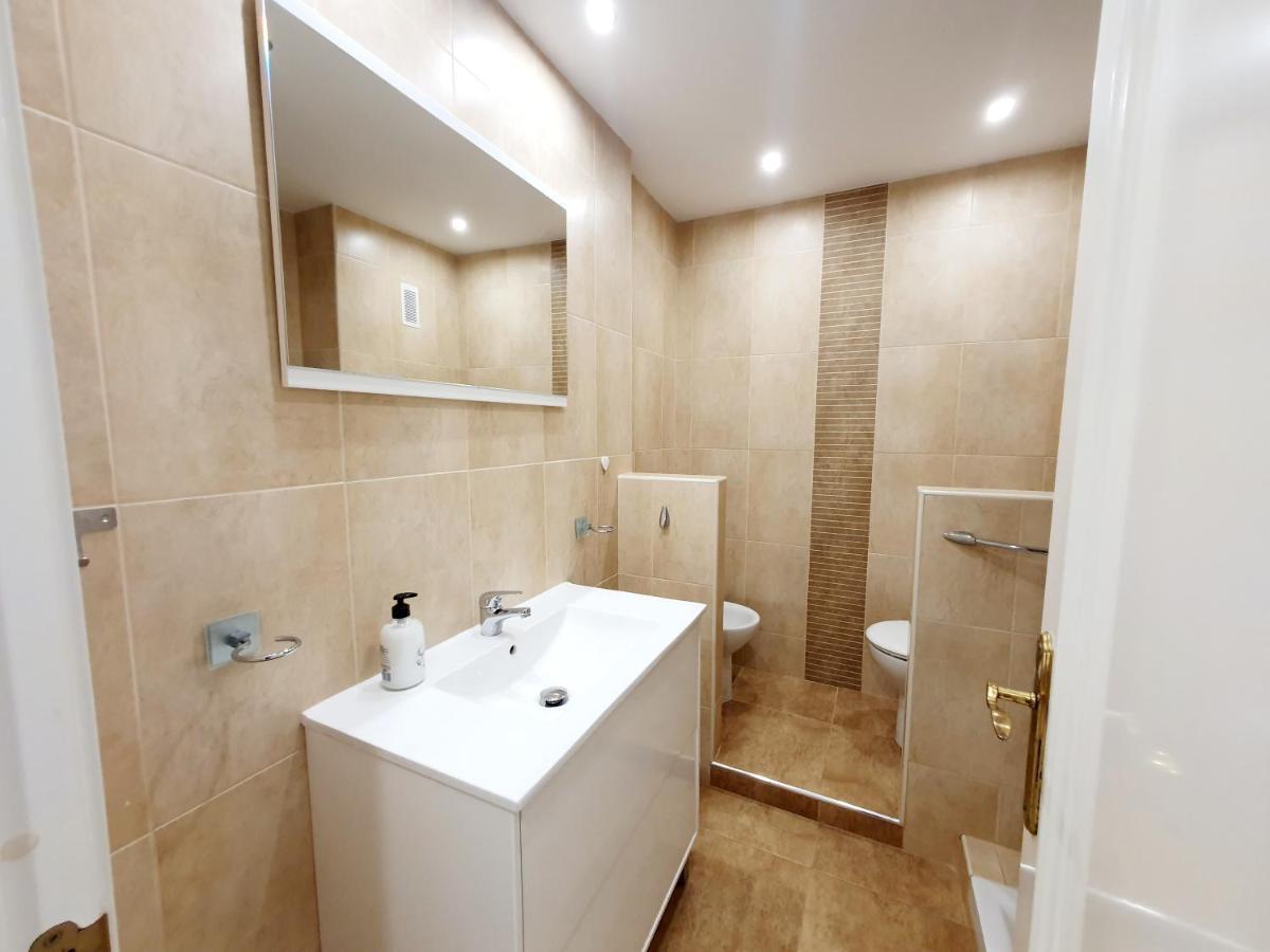 Marina Tower Apartman Fuengirola Kültér fotó
